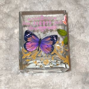 “Jardín” or “Garden” Butterfly & Flower Square Glass Vase